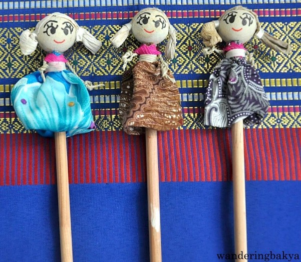 Pencils with dolls on one end, IDR 6,500 for a pack of 3 (US $0.51). I regret not buying more because they are too cute for words.