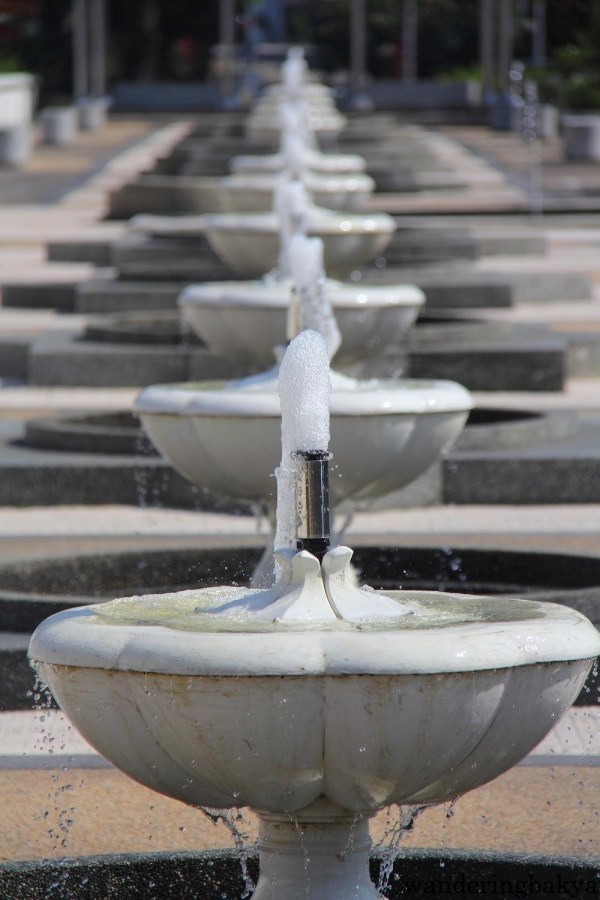 Fountains found on the right side of Masjid Negara